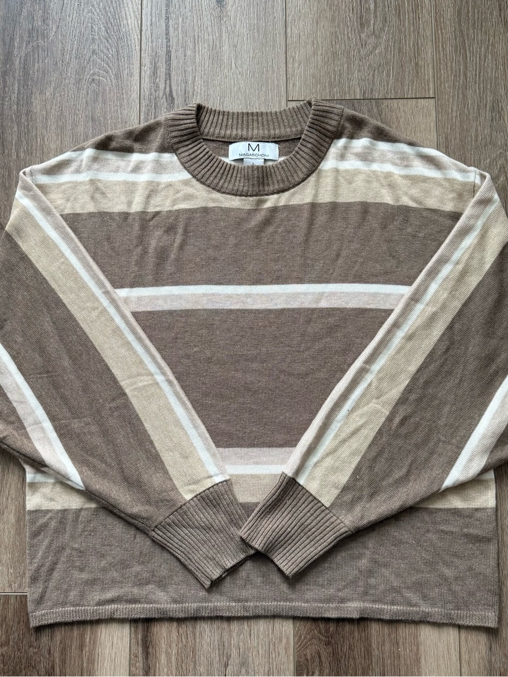 Magaschoni retro style 70’s Brown Stripe Crewneck Sweater size Large